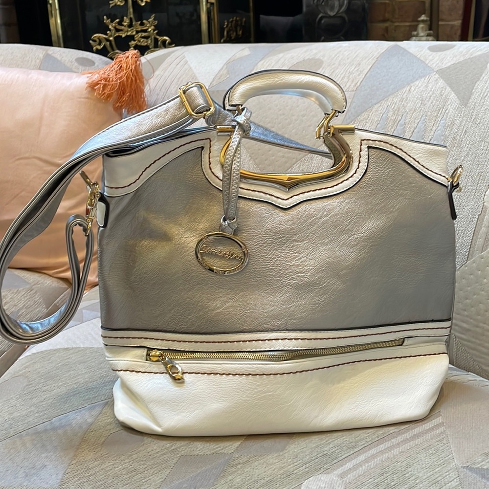 Silver/White leather Metallic Sorrentino Purse
